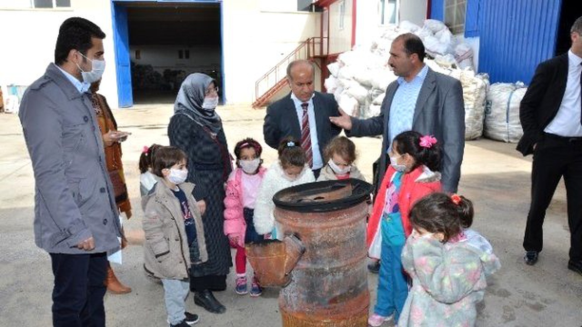 Anaokulu Öğrencileri, Ambalaj Atıkları Tesisi\'ni Gezdi