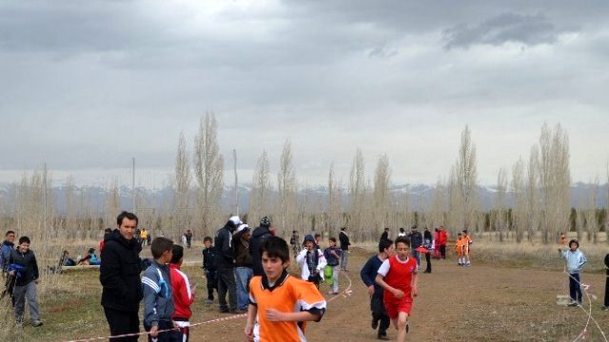 Atletizmi Geliştirme Rrojesi Yarışları Yapıldı