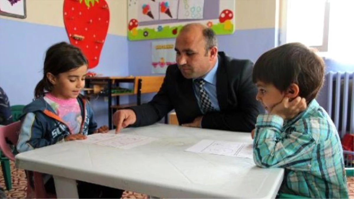 Aydın Öğretmen Silopi\'deki Köy Okulunu Koleje Çevirdi