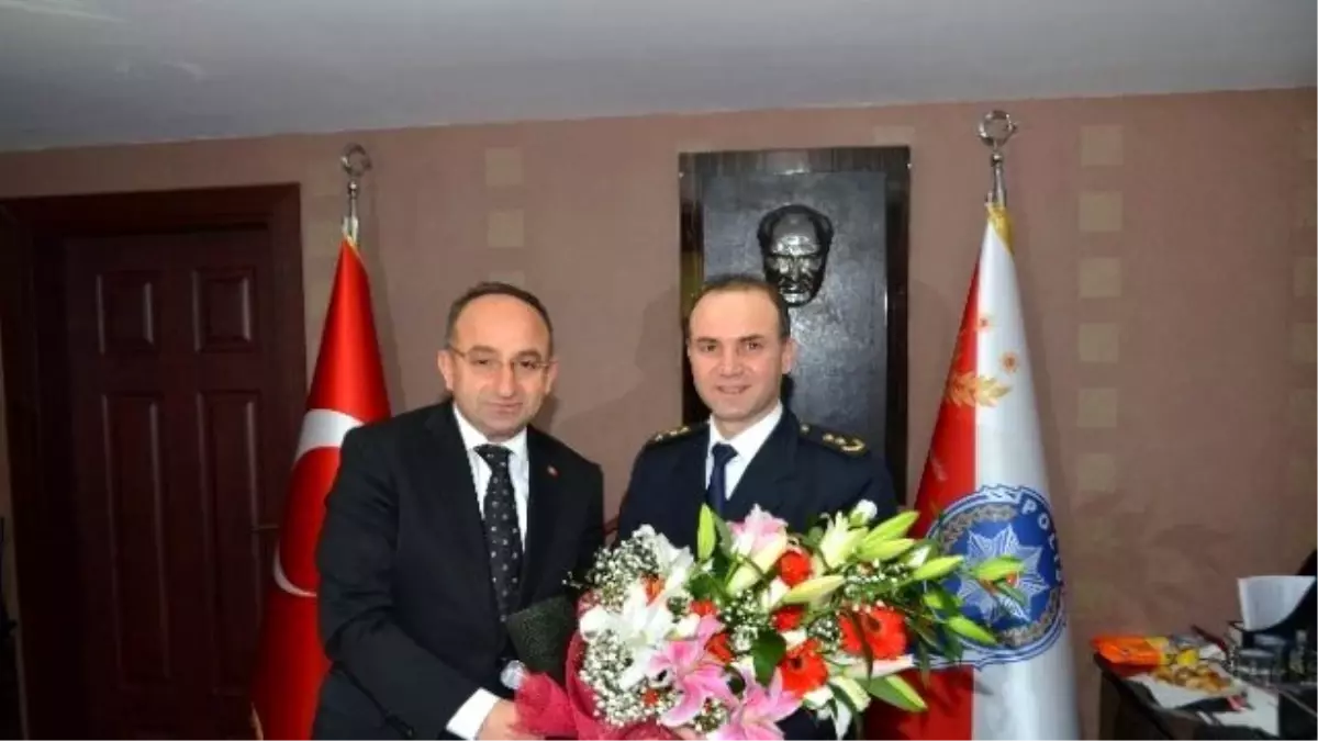 Başkan Üzülmez Polis Gününü Kutladı