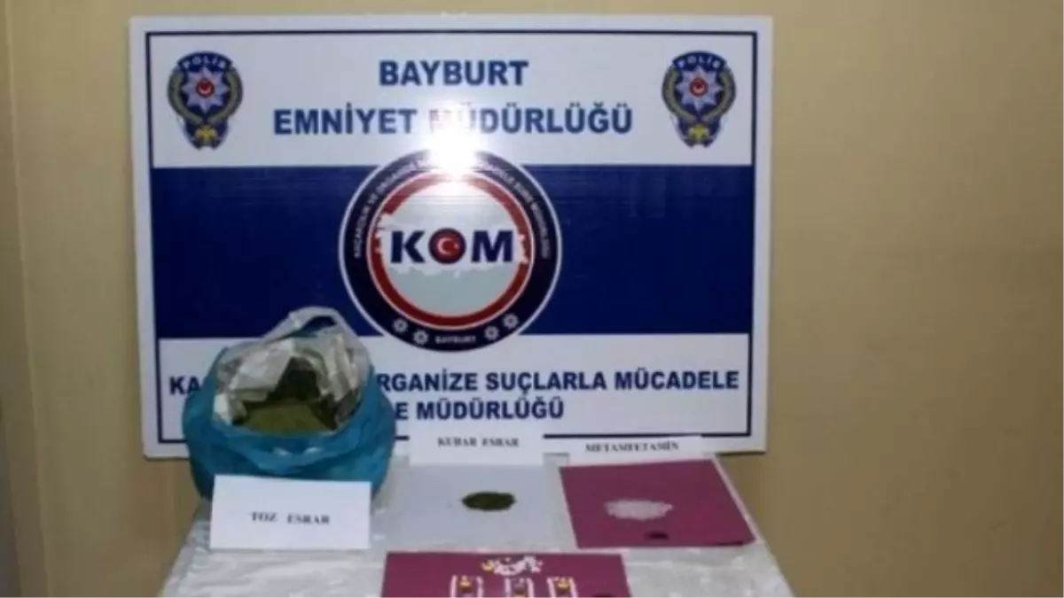 Bayburt\'ta Sokak Satıcılarına Yönelik Uyuşturucu Operasyonu