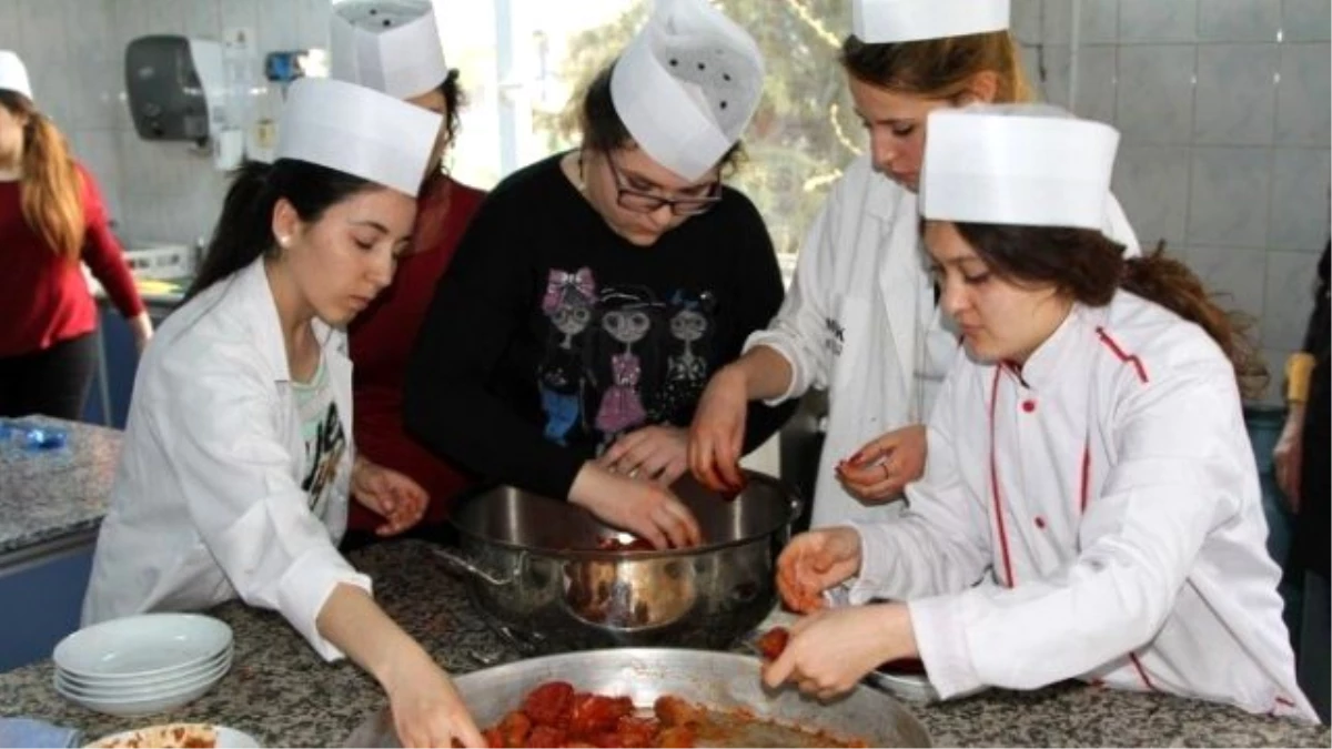 Gaziantep Mutfafağını Öğrenmek İçin Ankara\'dan Geldiler