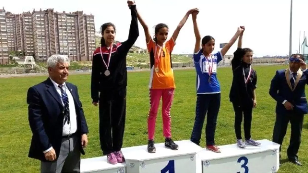 Gkv\'lilerden Atletizm Başarısı