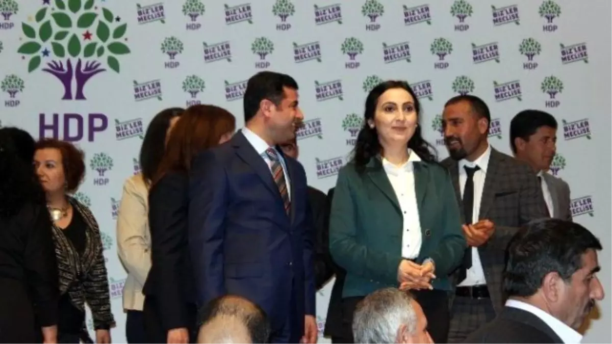 Hdp Milletvekili Adaylarını Tanıttı