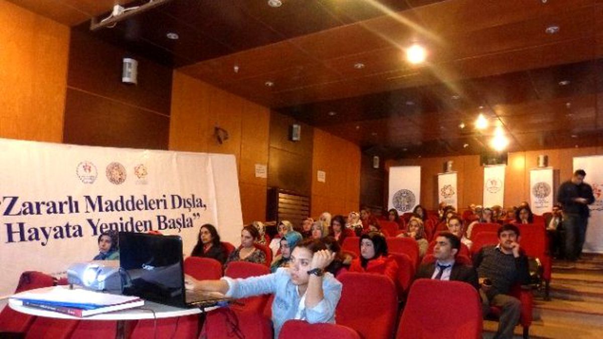 Hiskav\'dan Öğrenci Velilerine Eğitim