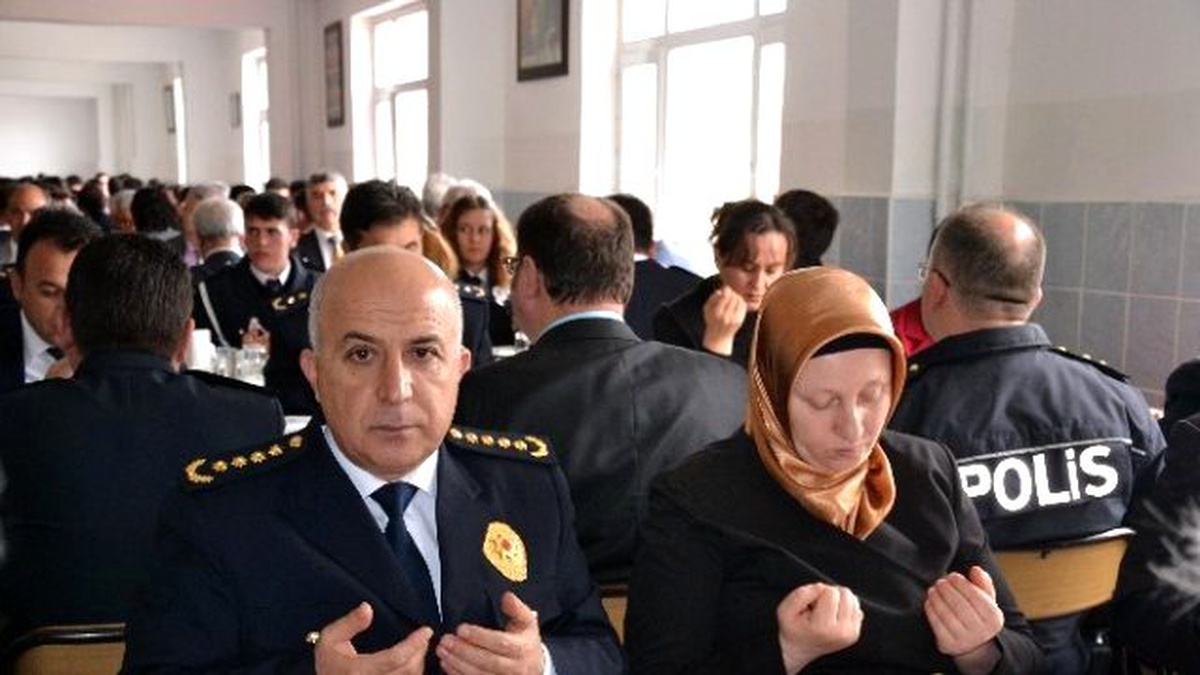 Pmyo 10 Nisan\'a Özel Yemek Düzenledi