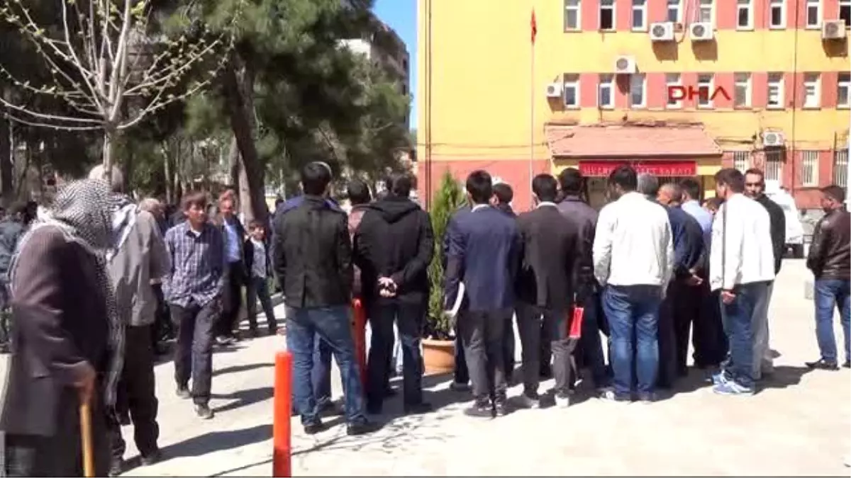 Şanlıurfa Sevgilisinin Eşini Öldüren Zanlıya Linç Girişimi