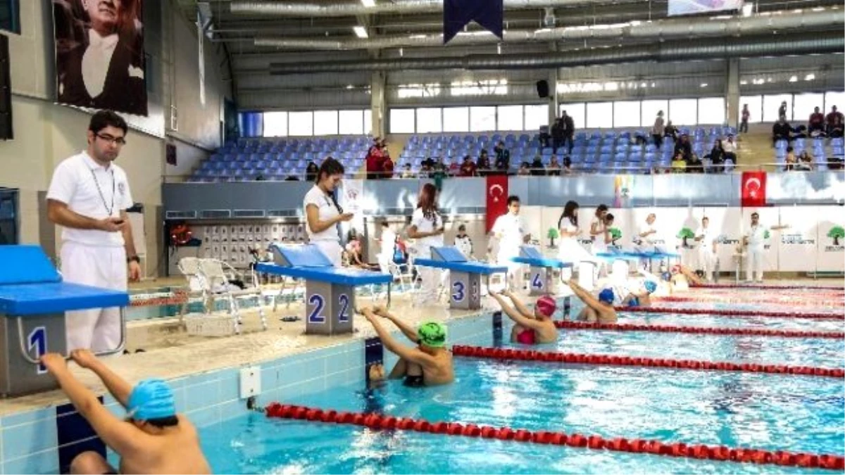 Şehitkamilli Yüzücüler Türkiye Şampiyonalarına Çıkartma Yaptı