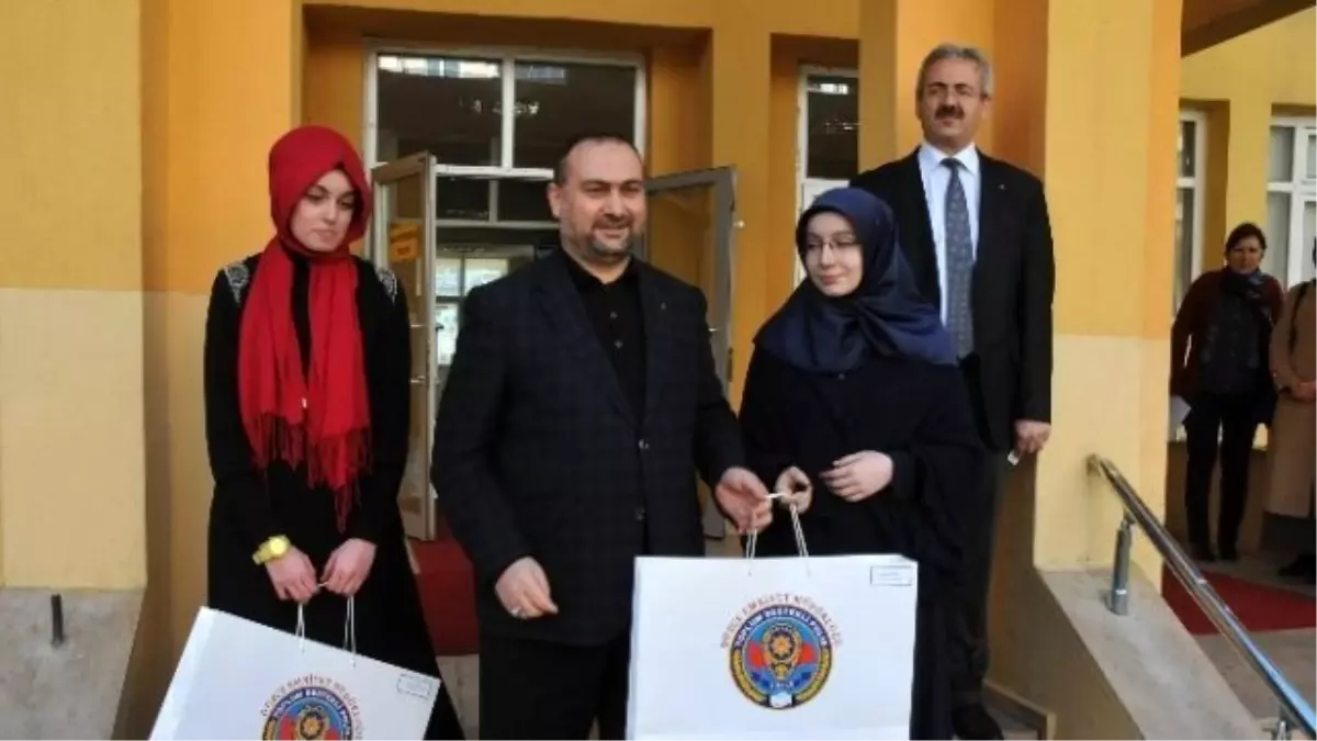 Akçakoca İmam Hatip Öğrencileri Ödülleri Topladı