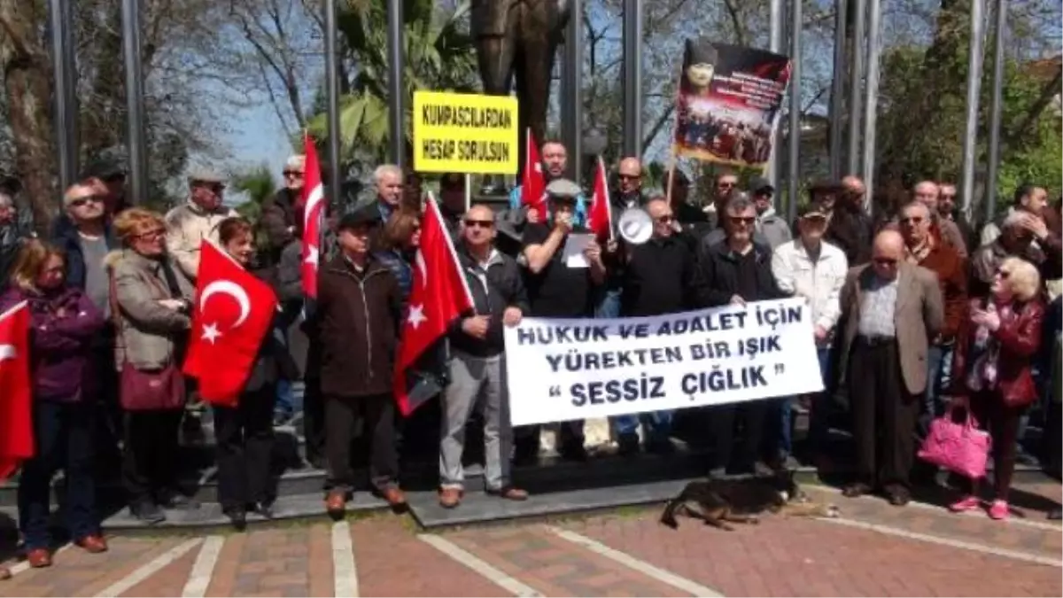 Emekli Tuğamiral Ünsal: Harp Planlarını Çalıp Yabancı Ajanlara Servis Ederler, Camileri de Bombalar