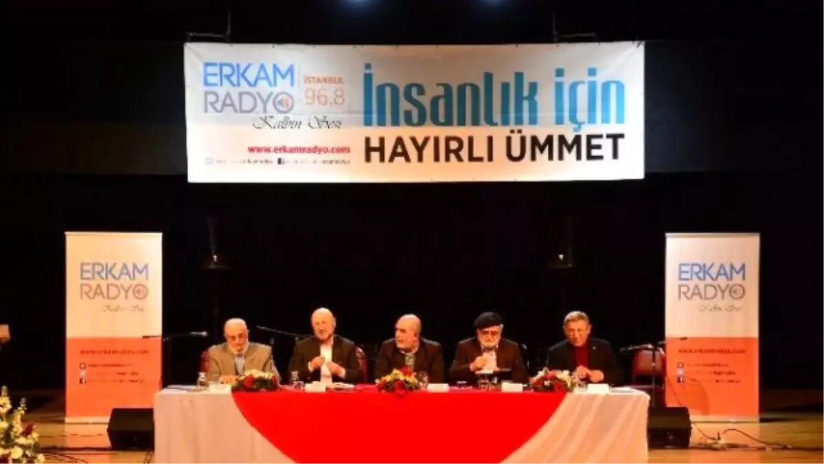 Kütahya\'da \'İnsanlık İçin Hayırlı Ümmet\' Konulu Panel