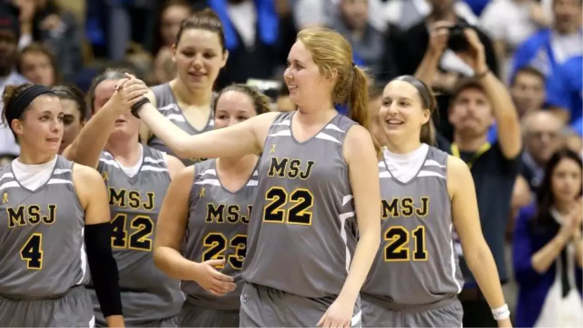 Lauren Hill Aramızdan Ayrıldı