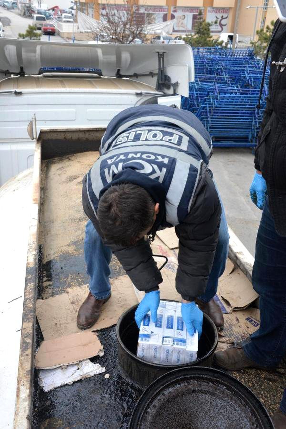 Tankerde 160 Bin Paket Kaçak Sigara Bulundu