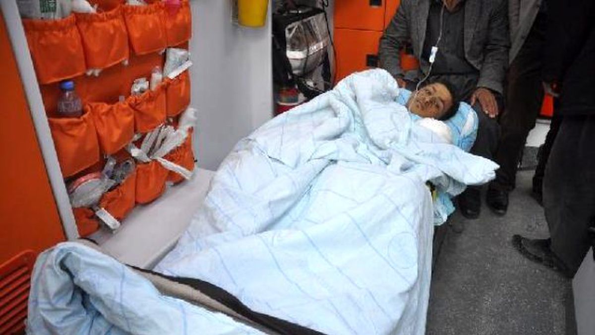 Arazide Bulduğu Cisim Elinde Patladı