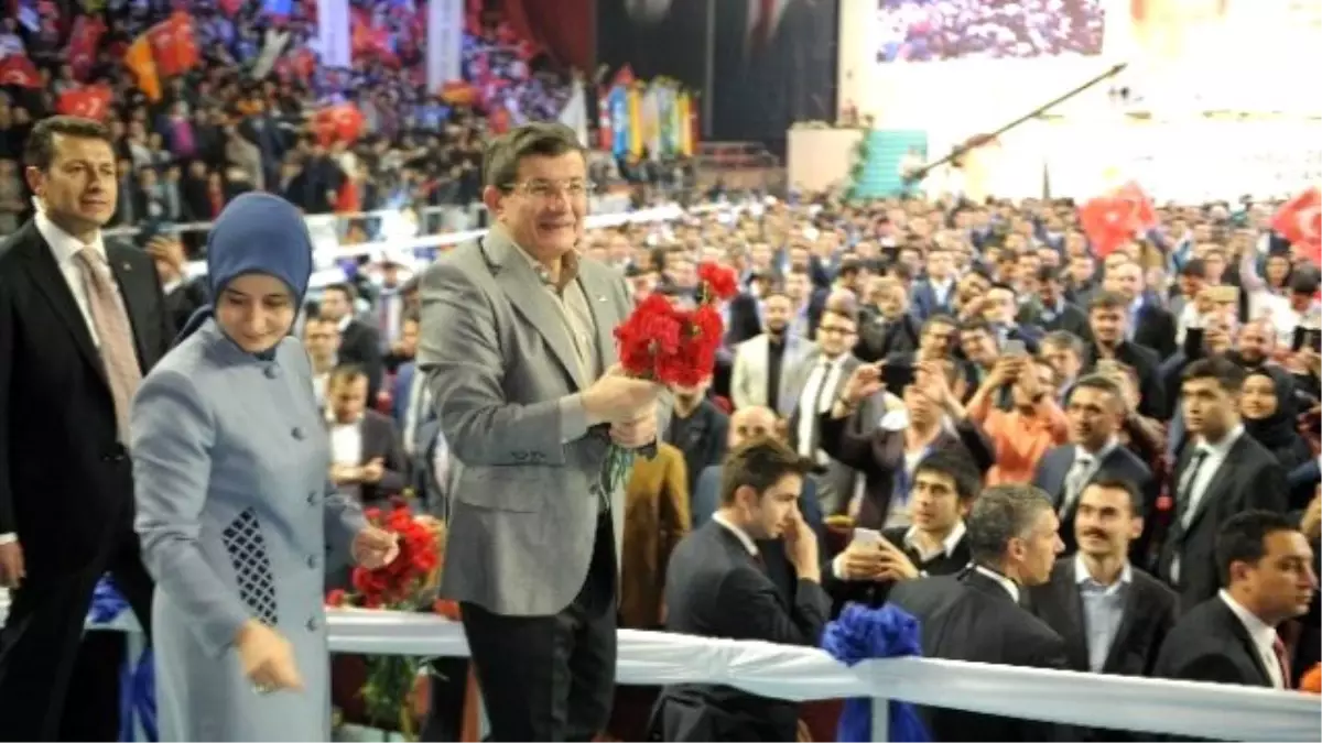 Başbakan Davutoğlu: "Bu Saldırıyla Türk Demokrasisi ve Sandık Hedef Alınmıştır"