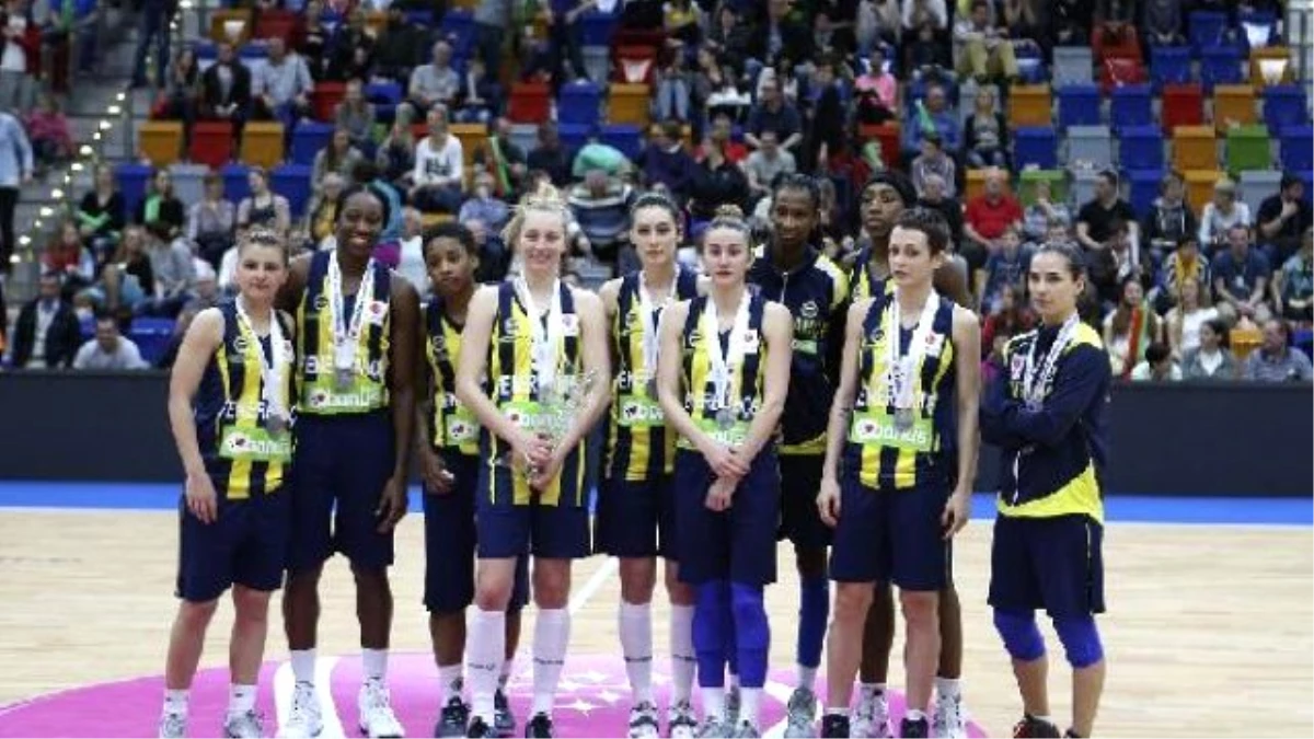 Dinamo Kurks - Fenerbahçe: 67-58