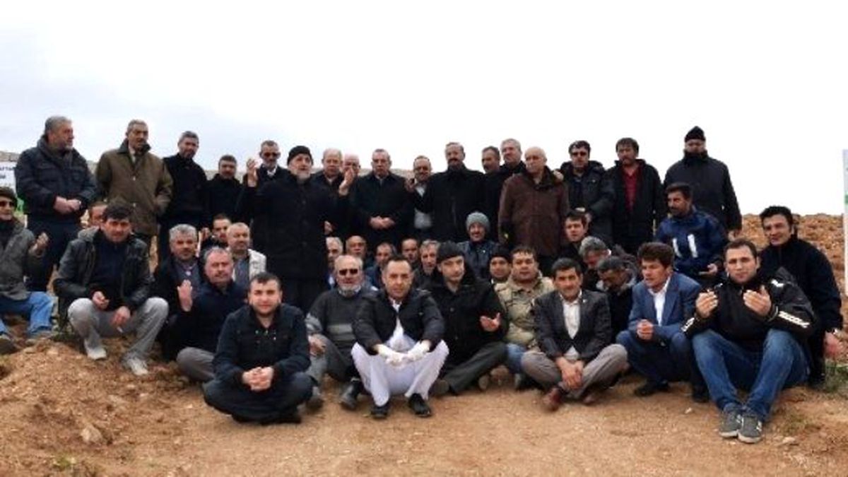 Esnaflar İki Bin Fidanı Toprakla Buluşturdu