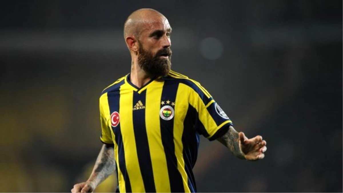 Raul Meireles\'e Everton Takibi