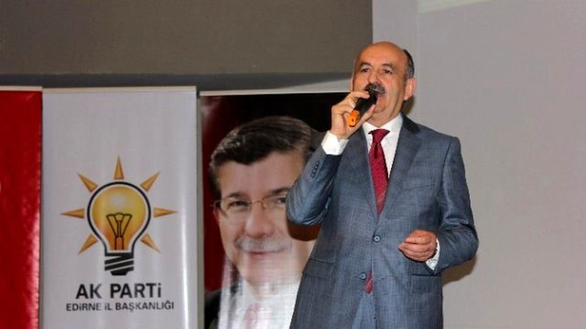 Sağlık Bakanı Müezzinoğlu Edirne\'de Partililerle Bir Araya Geldi