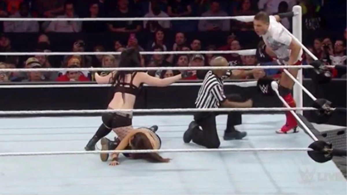 Tyson Kidd, Paige\'nin Kaybetmesine Neden Olunca Tokat Yedi