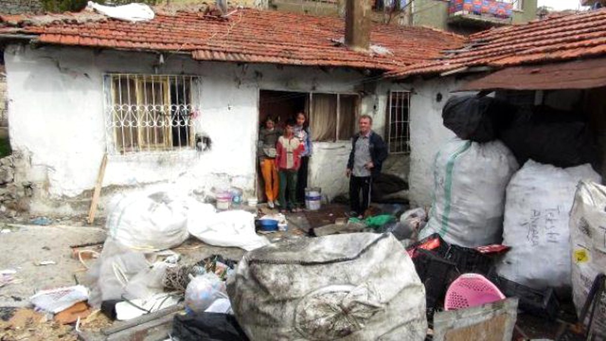 Bakamadığı 3 Çocuğu Yurda Yerleştirilen Anne Çaresiz Kaldı