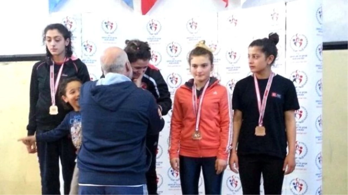 Cansu Yılmaz Türkiye Şampiyonu Oldu