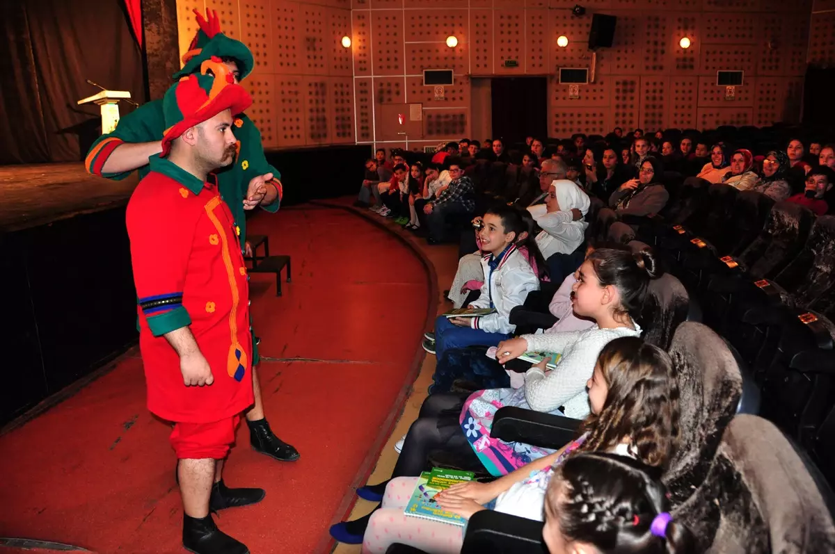 Çocuk Filmleri Festivali Başladı