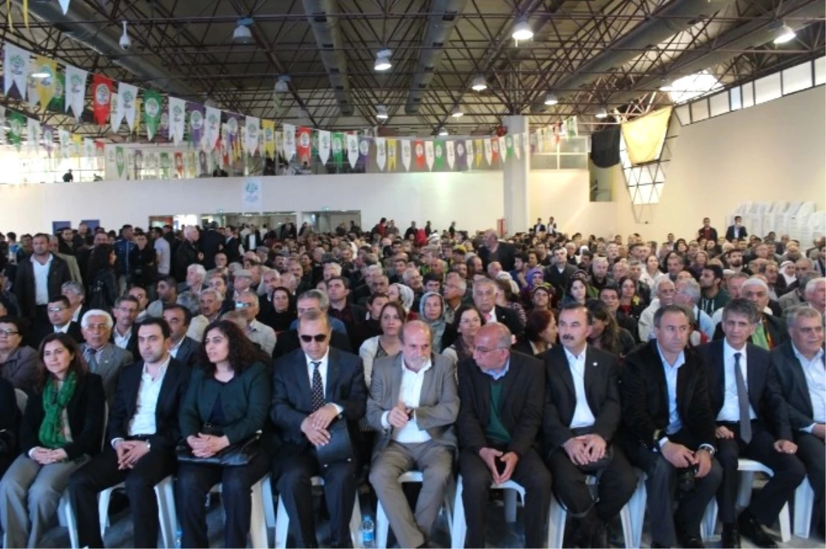 Hdp İzmir\'de Aday Tanıtım Toplantısı Düzenledi