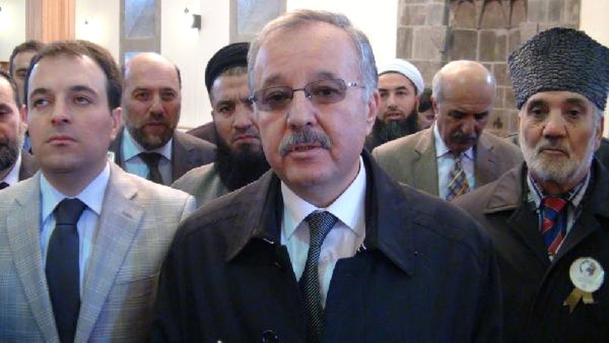 Kars Valisi Günay: Rabbim Papa\'ya Hidayet Nasip Etsin
