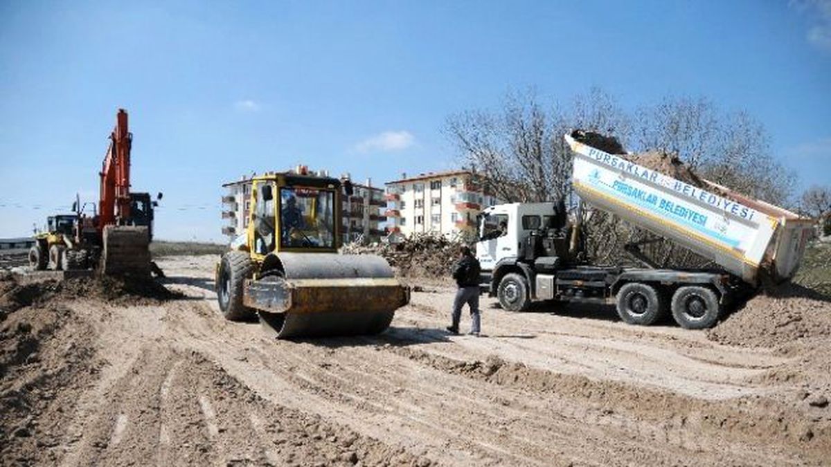 Pursaklar\'da Yeni İmar Yolları Açıldı