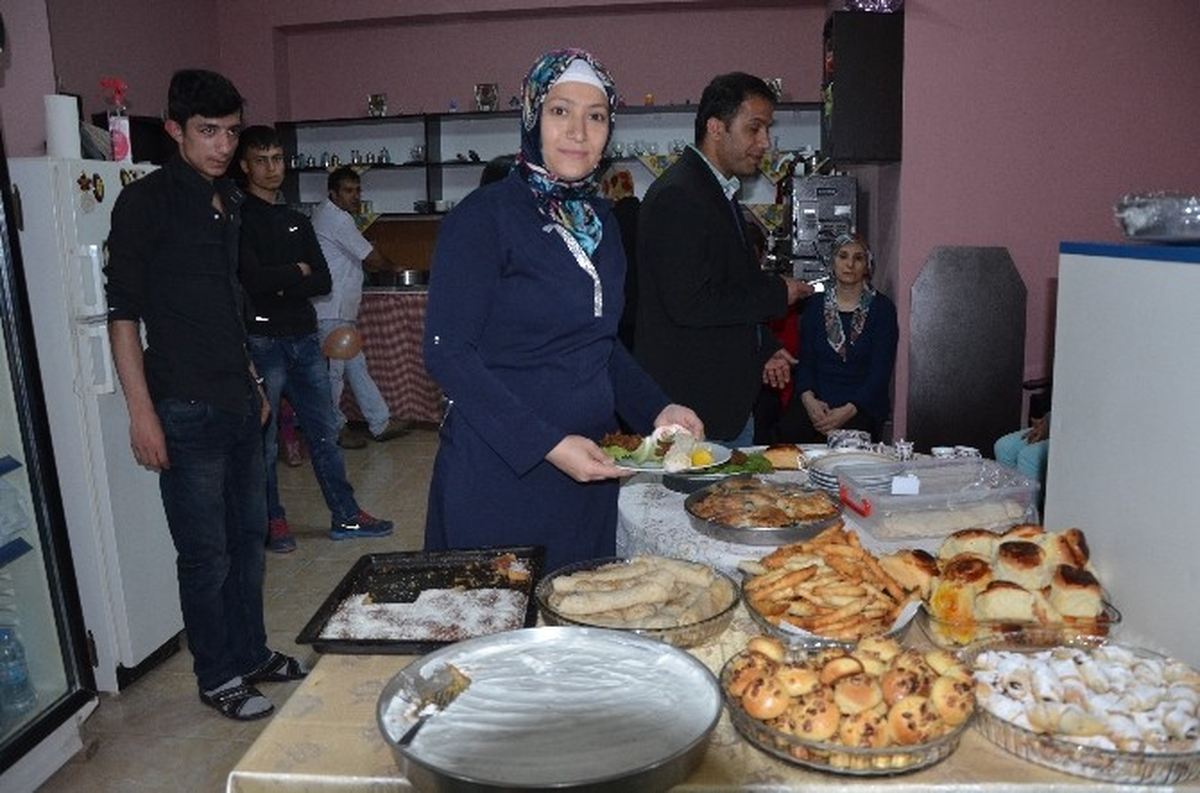 Silvan\'da Anne Yemeklerinin Hasreti Sona Erecek