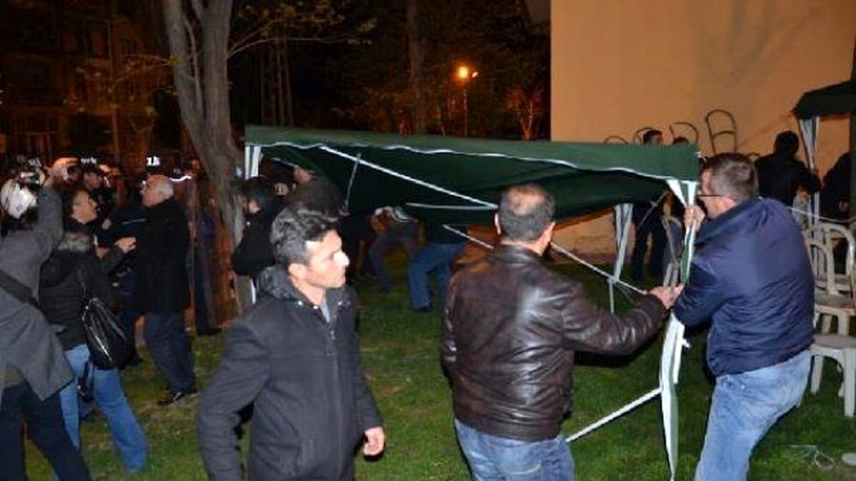 Soma\'da 301 Madencinin Can Verdiği 45 Sanıklı Dava, Akhisar\'da Başladı (4)
