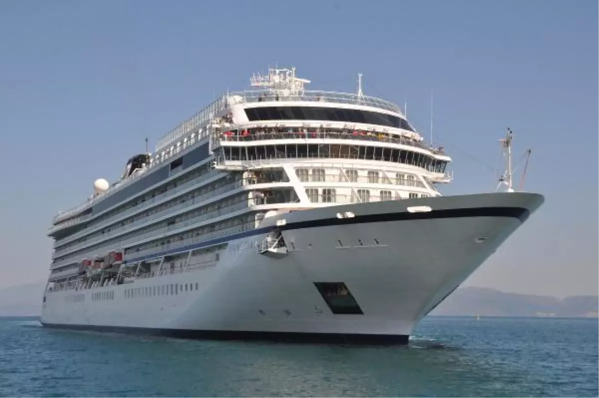 Viking Star\'ın İlk Seferi Kuşadası\'na