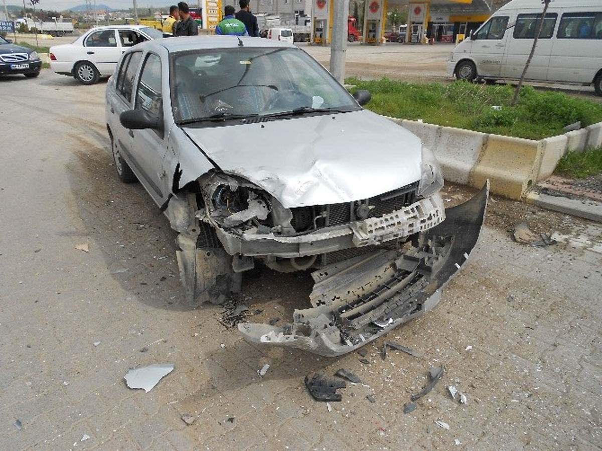 Adıyaman\'da Trafik Kazası: 1 Yaralı