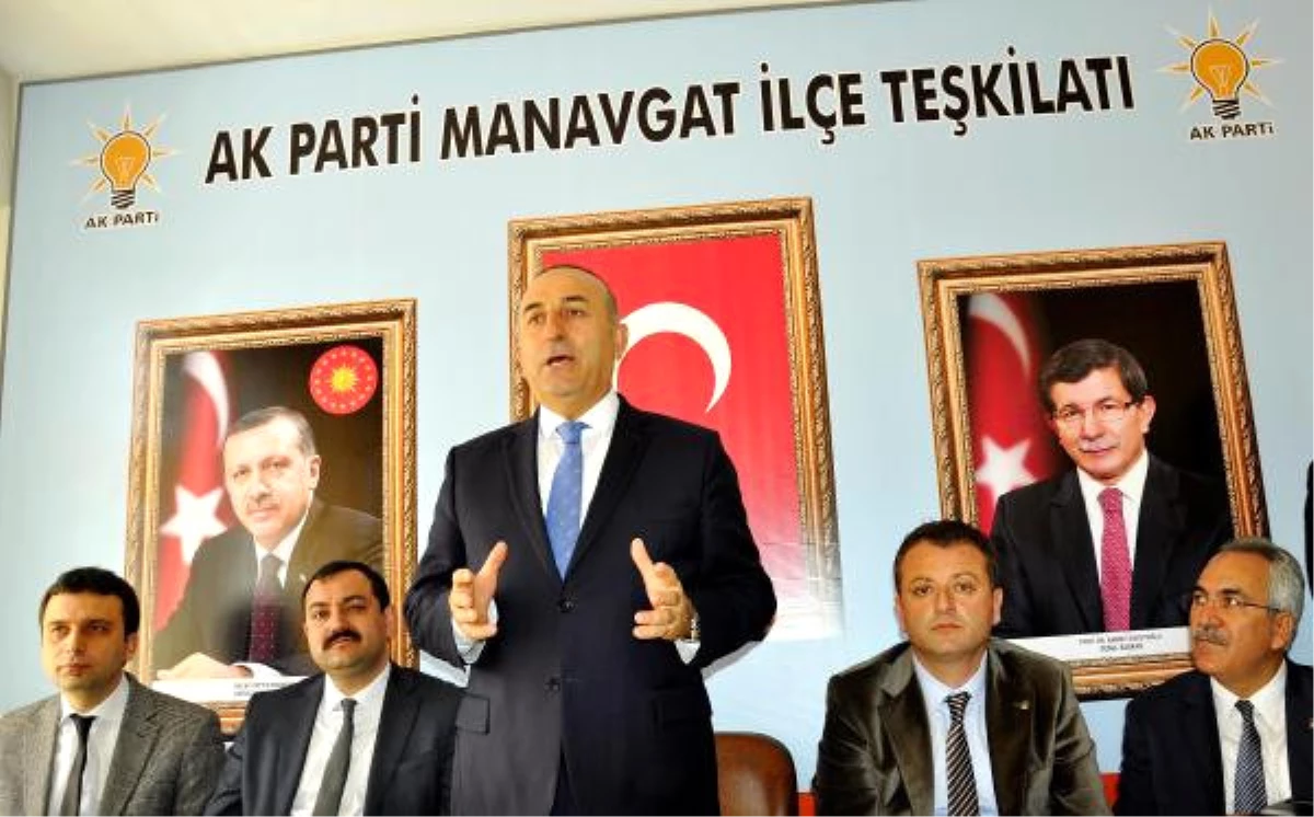 Bakan Çavuşoğlu\'dan Papa\'ya Eleştiri: Dini Liderler Nefreti Değil, Barışı Öne Çıkarmalı