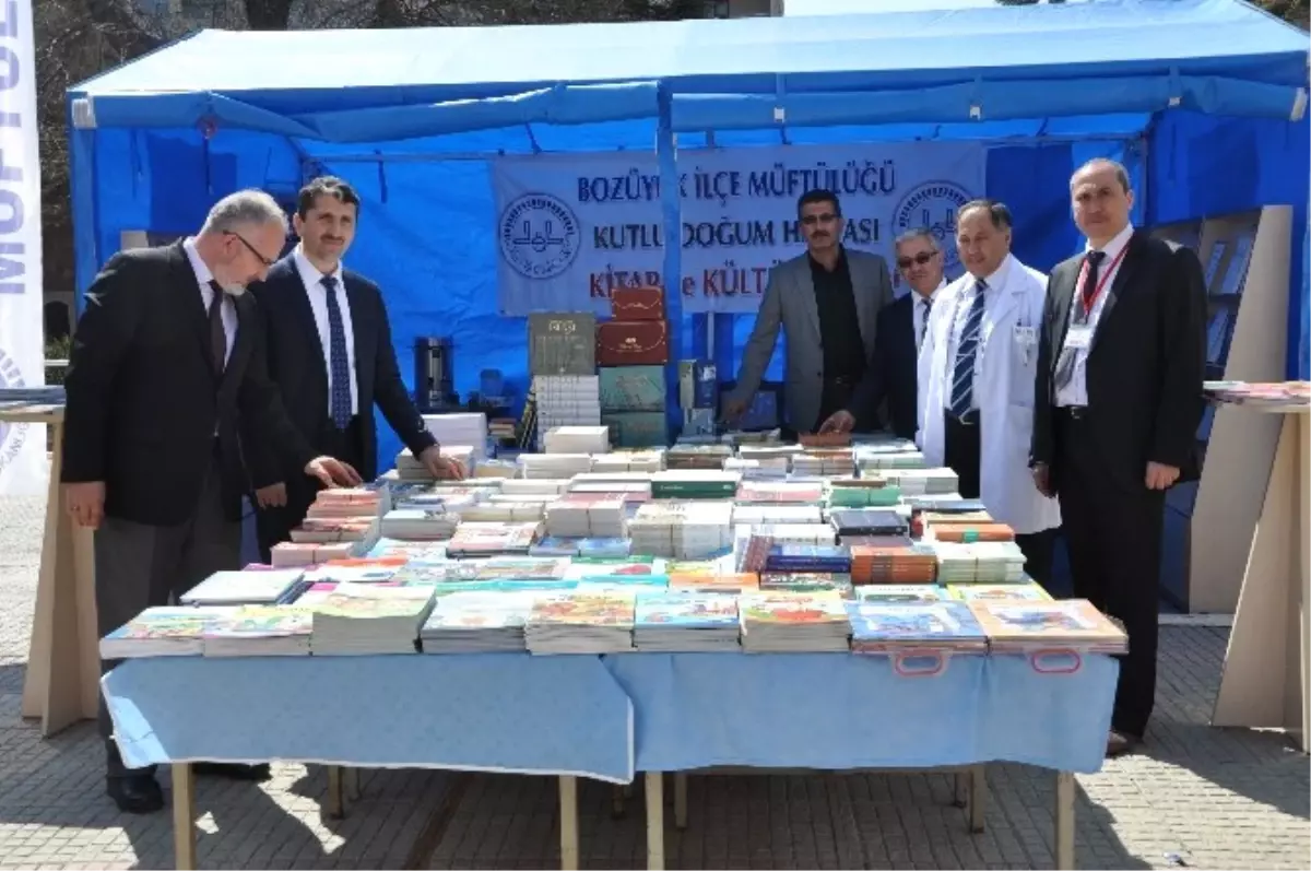 Bozüyük İlçe Müftülü Kitap Sergisi Açtı