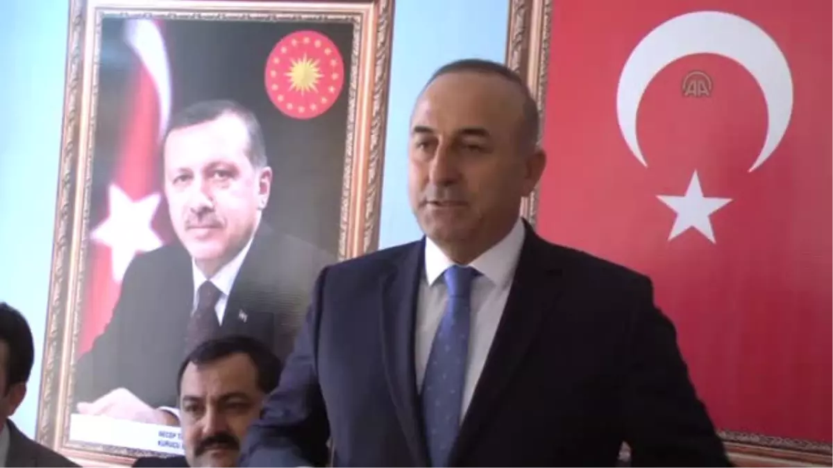 Çavuşoğlu: "Hep Böyle Kadın Üzerinden Siyaset Yaparlar..."