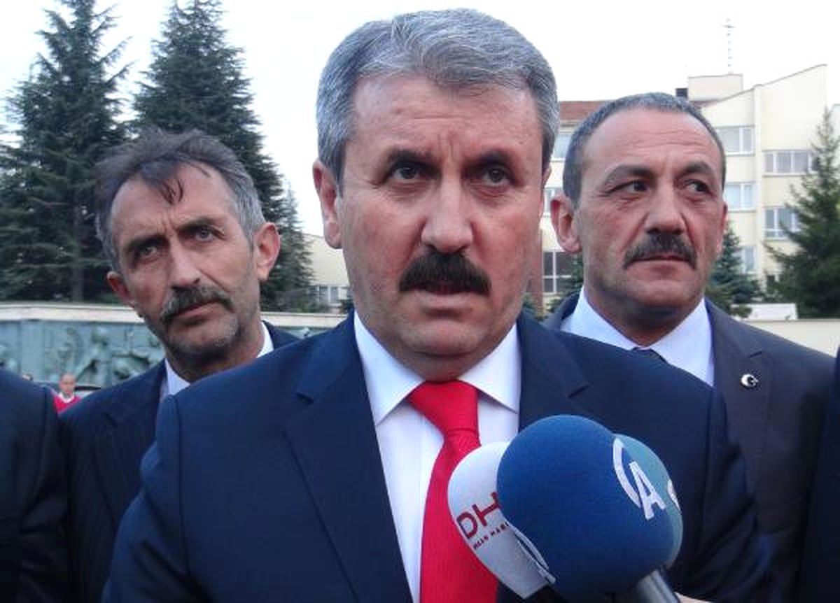 Destici: Cumhurbaşkanının Meydanlardan, Ekranlardan Uzak Durması Lazım