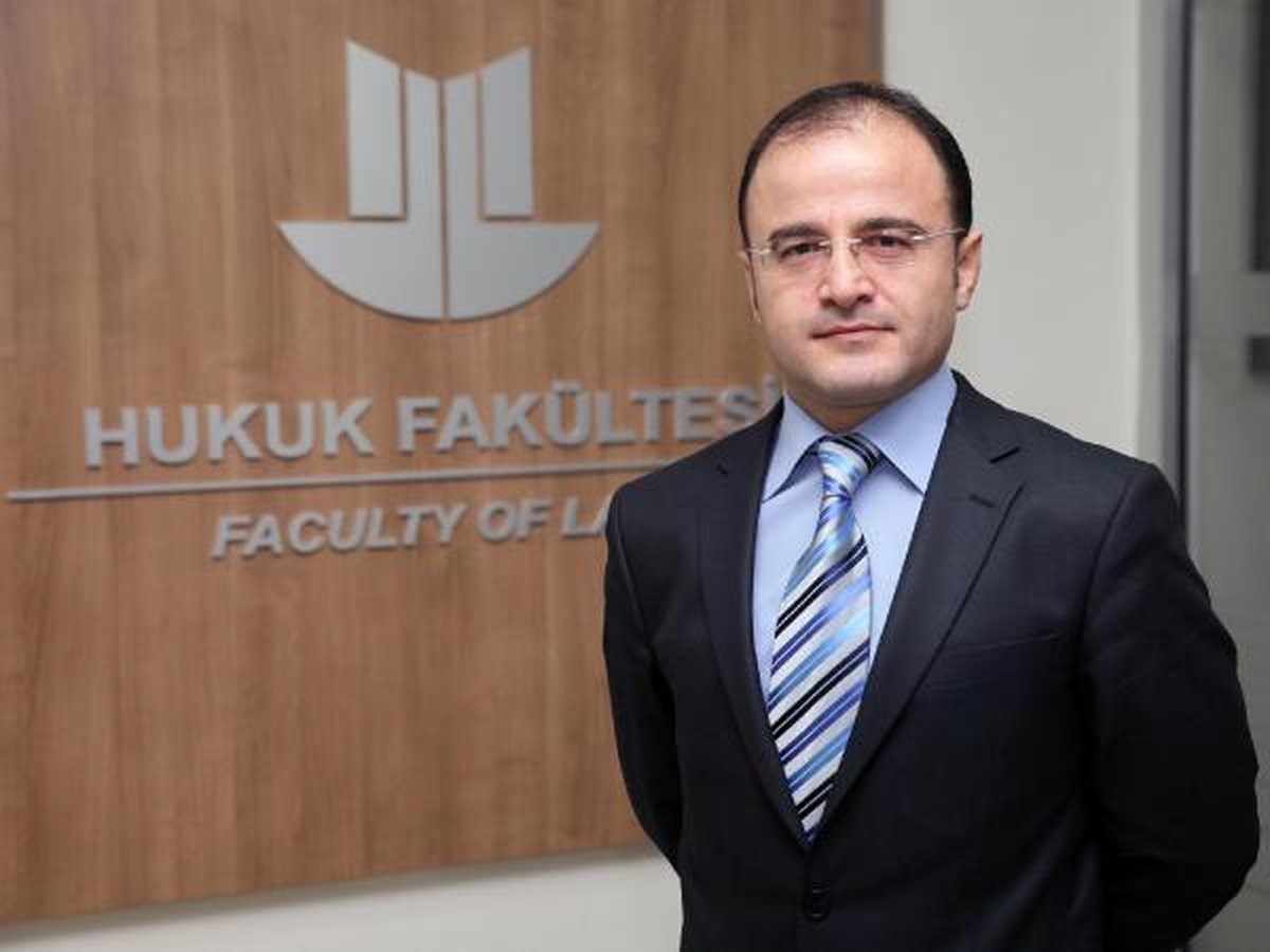 Doç. Dr. Petek: Taraftarlar Yaptıkları Taşkınlıkların Bedelini Ödemeli