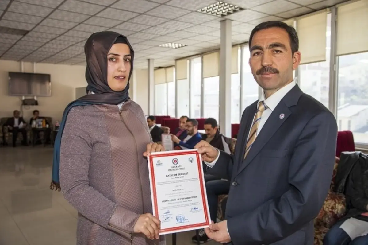 Hakkari Üniversitesinde Sertifika Töreni