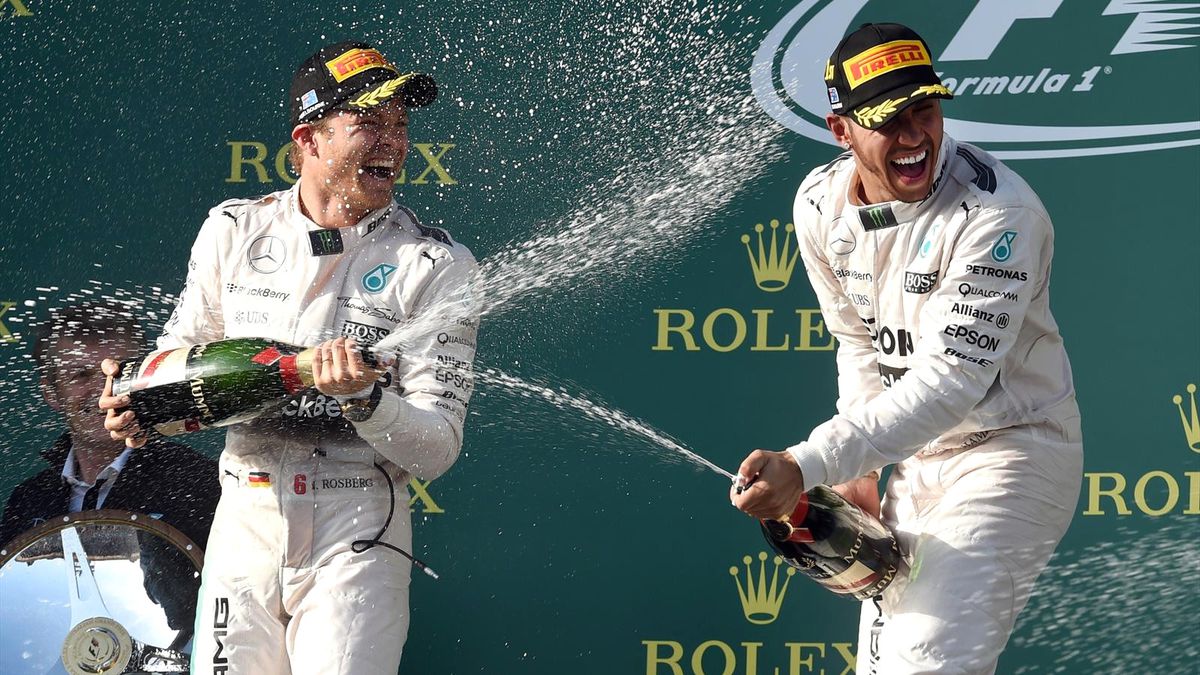 Hamilton: Ben Kazanmak İçin Sürerim, Rosberg İkincilik İçin