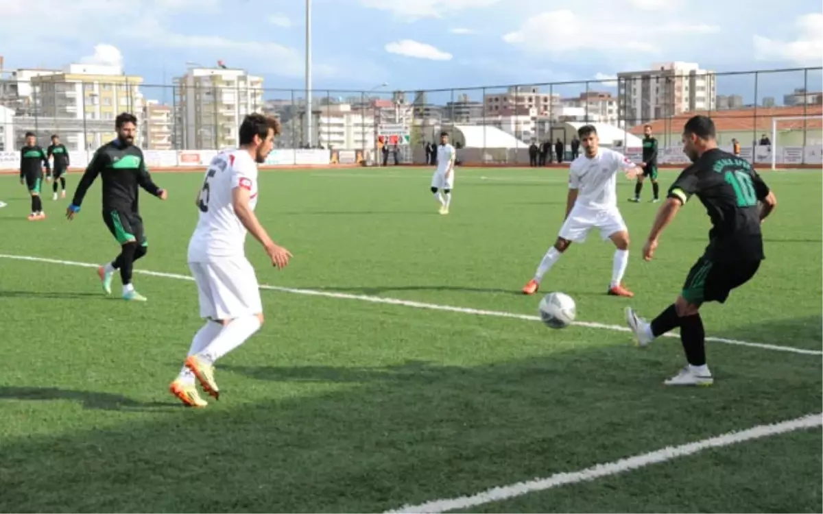 Karaköprü Belediyespor Yoluna Devam Ediyor