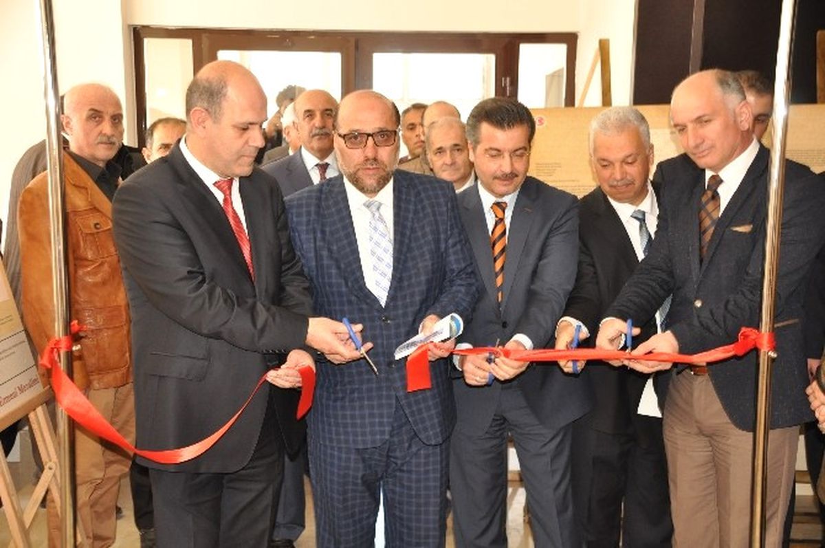 Kars\'ta Ermeni Mezalimi Sergisi Açıldı