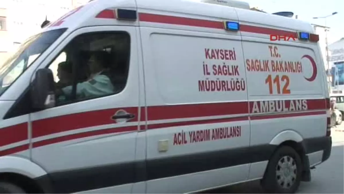 Kayseri Merdivenden Düşen Genç Kız Yaralandı