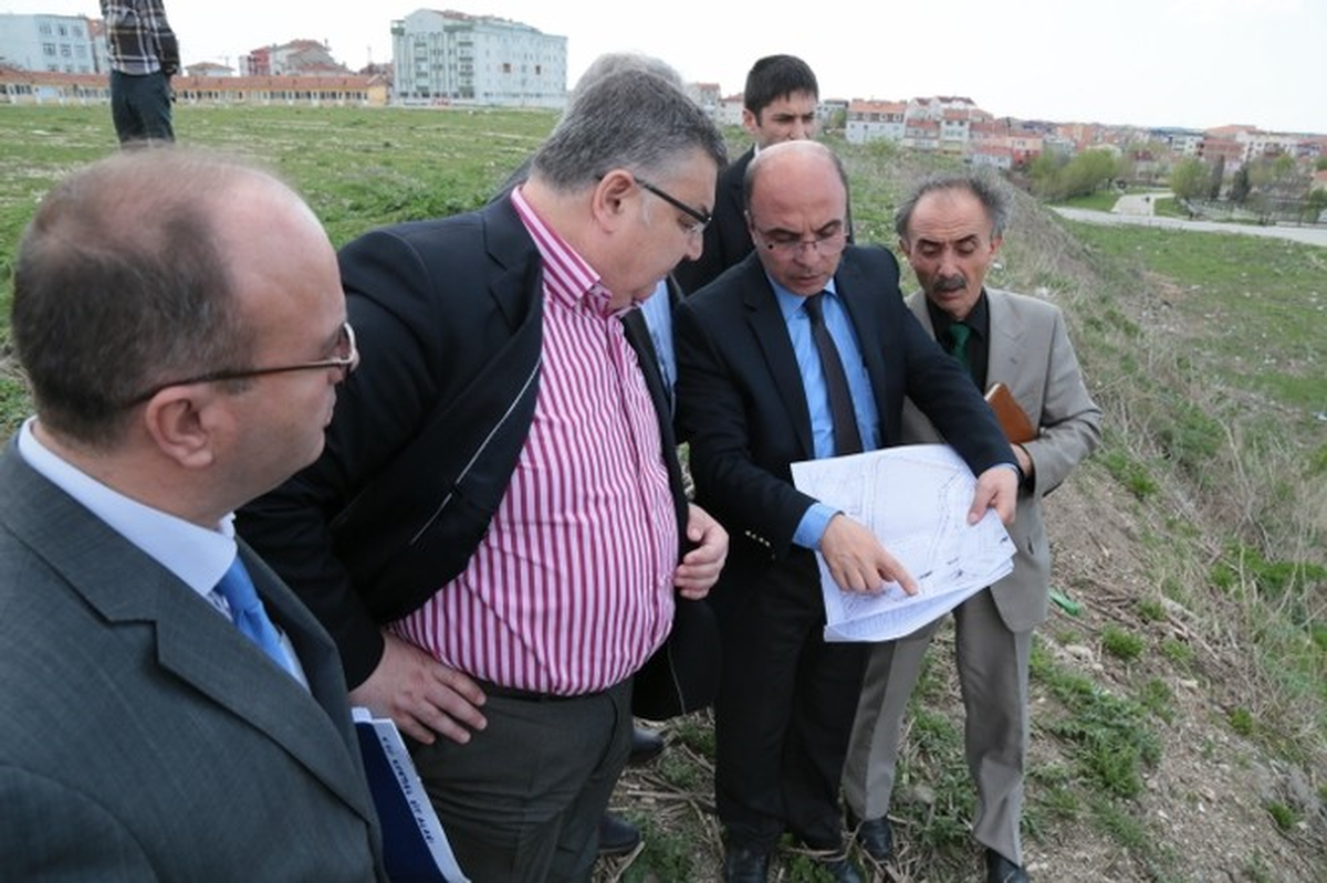 Kırklareli Belediye Başkanı Kesimoğlu, Süpürgeciler Sitesi\'nde İncelemelerde Bulundu