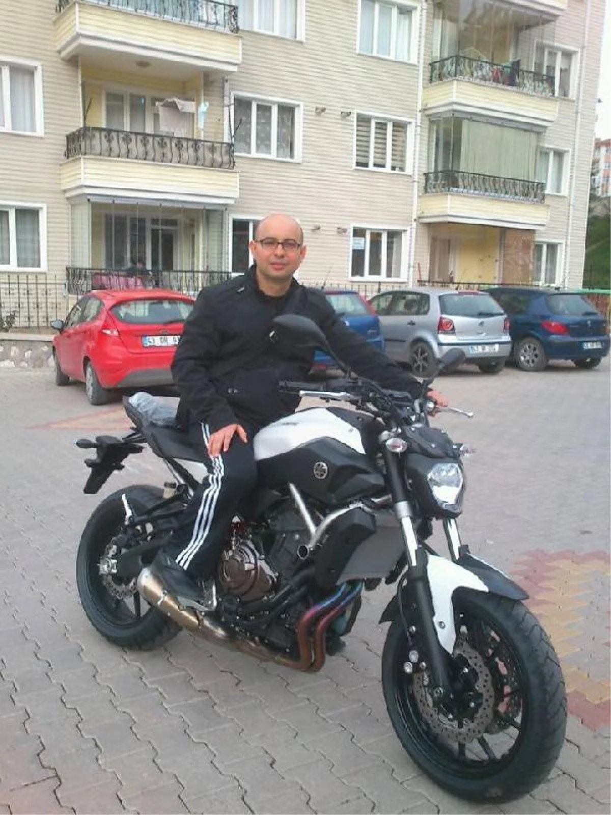 Motosiklet Tır\'a Çarptı: İlaç Mümessili Öldü, Doktor Ağır Yaralandı