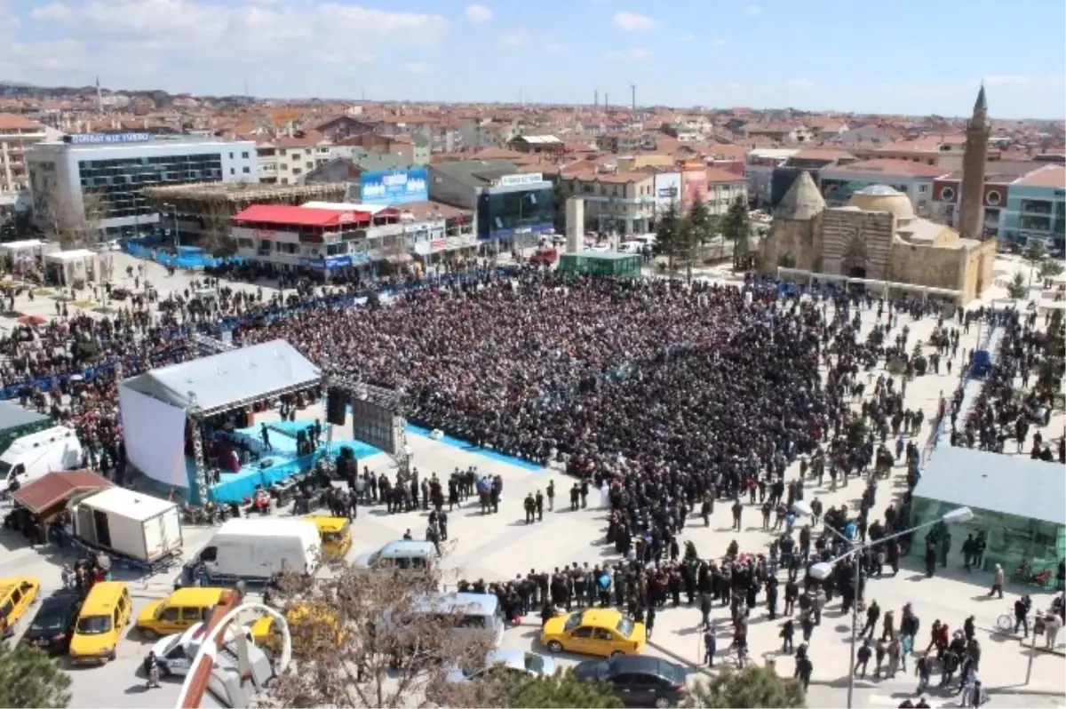 Nihat Hatipoğlu Ahi Sofrasına Konuk Oldu