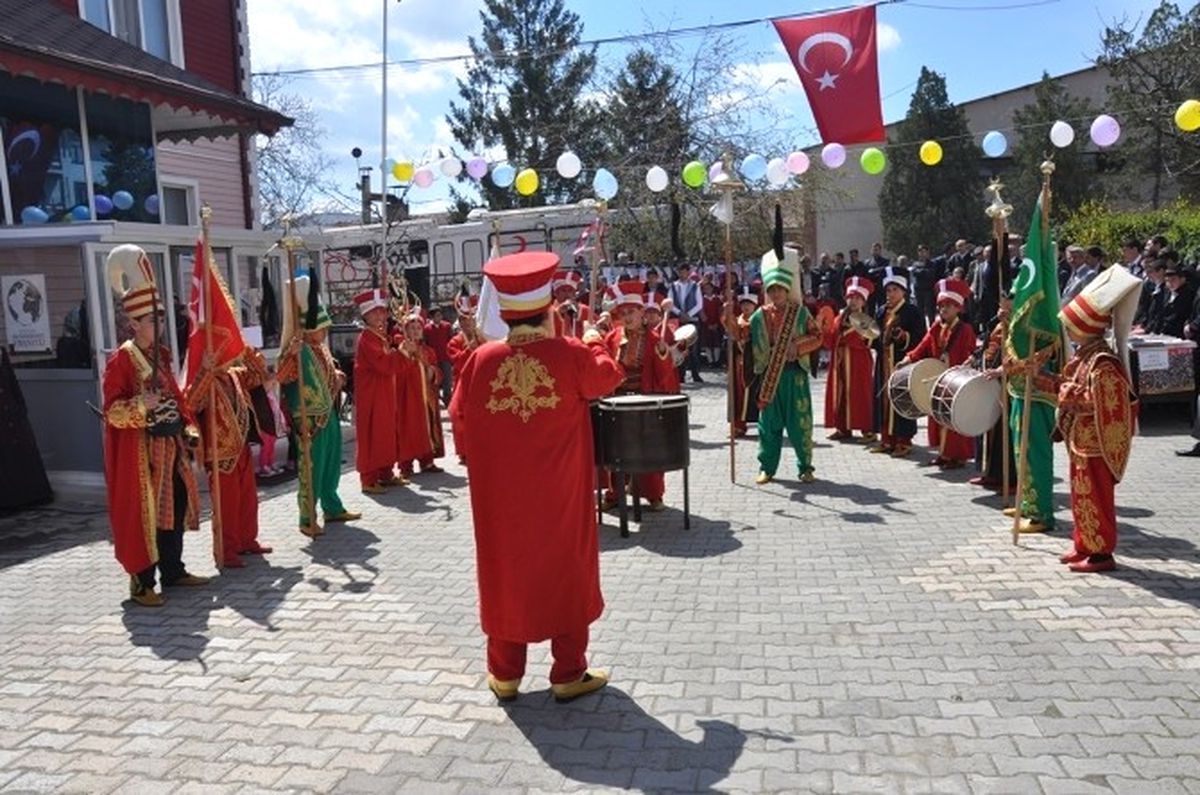 Zile Müftülüğünden 4 Bin Kişiye Pilav İkramı