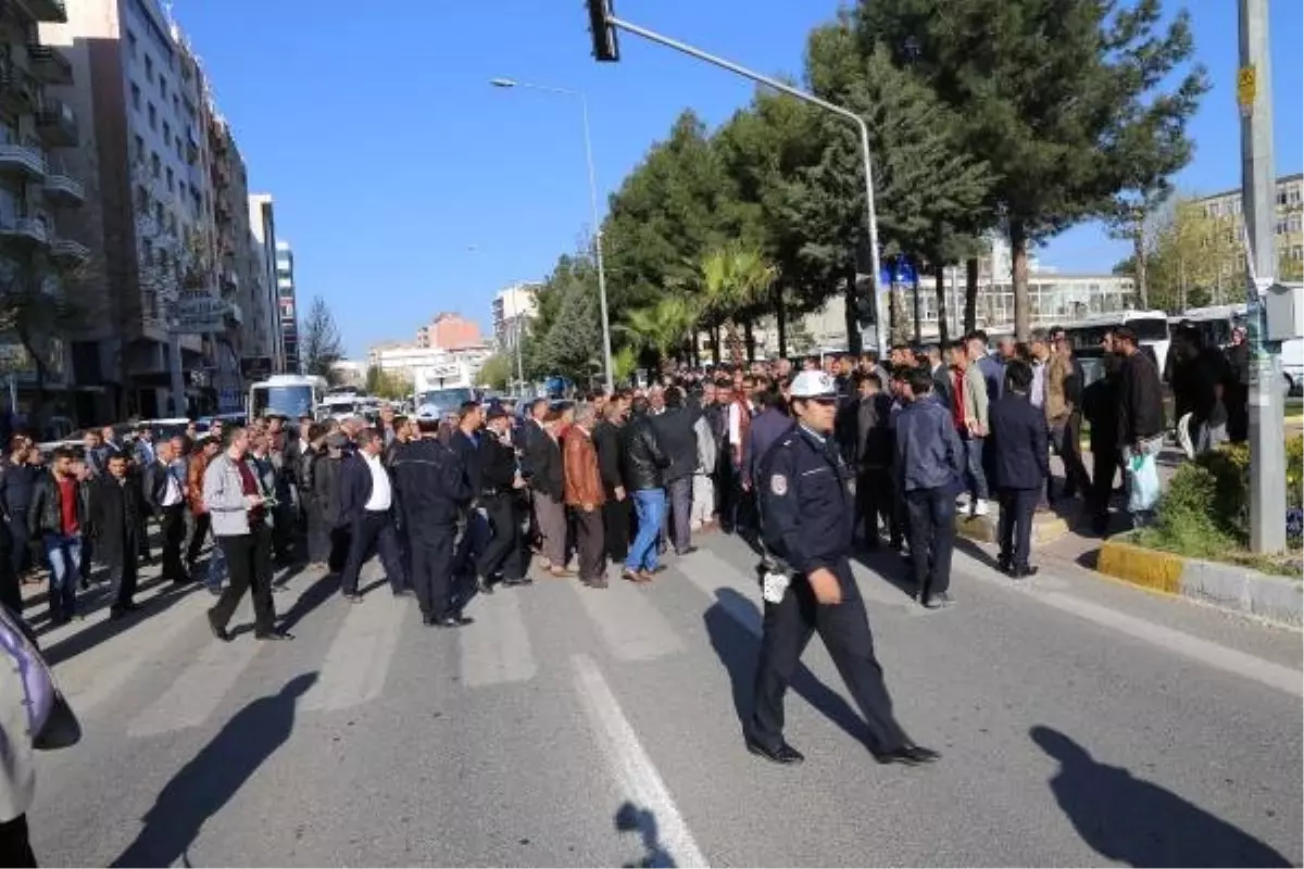 Adıyaman\'da "Minibüs Hattı" Gerginliği