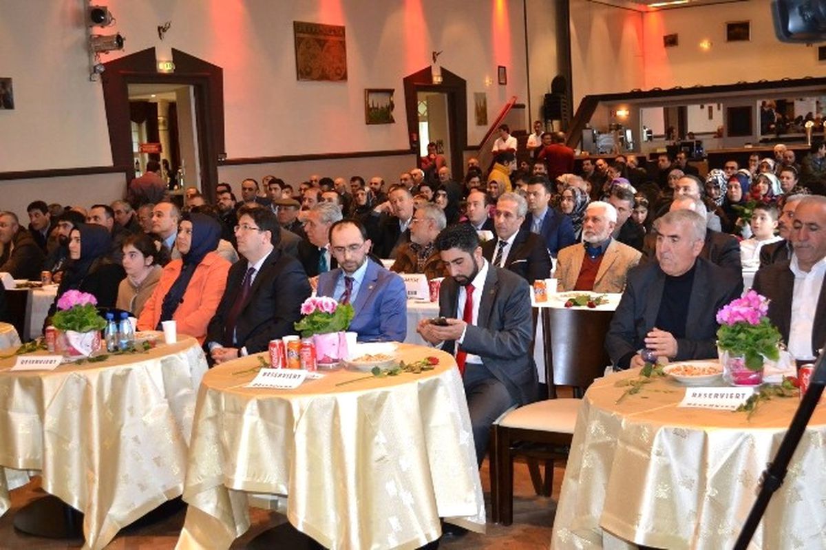Başkan Yazgı Solingen\'de Aksaraylılarla Kutlu Doğum Programında Buluştu